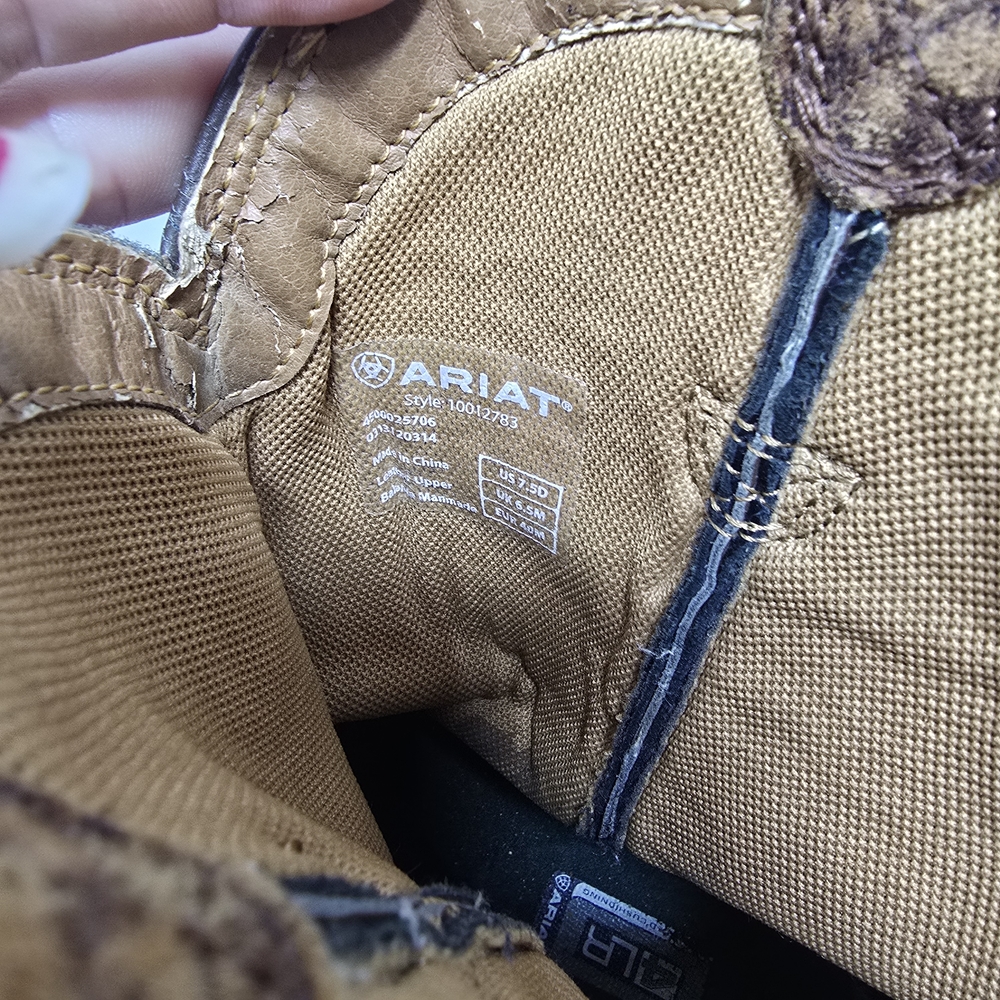Ariat Two-Tone Western Boots - Brown and Black - Picture 13 of 15